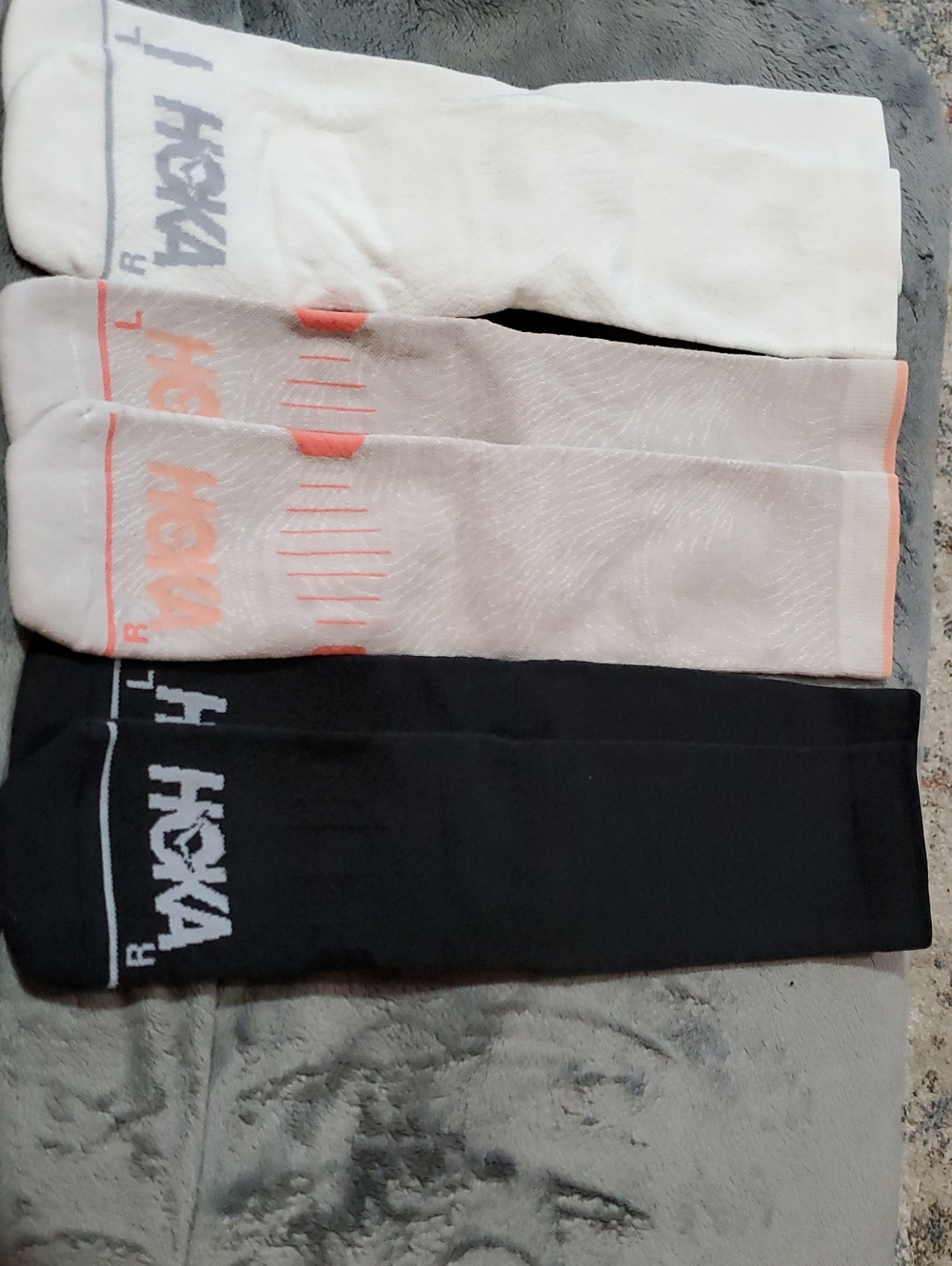 Hoka Men's Crew Socks 3-Pack — White, Light Pink, Black